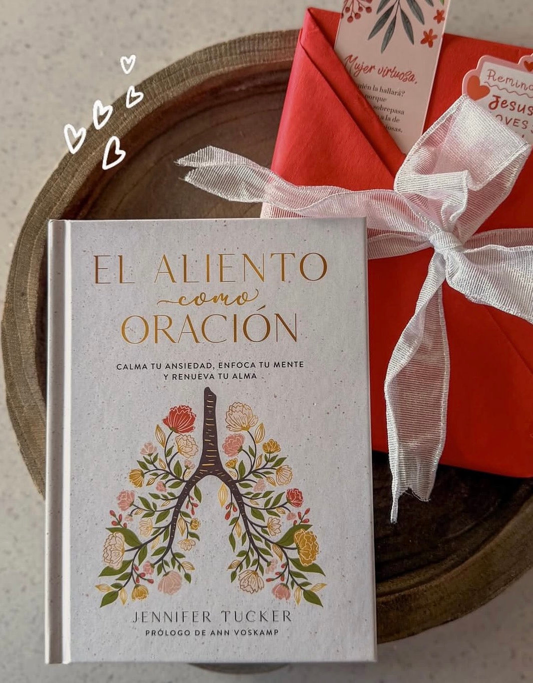 El Aliento Como Oración: Calma Tu Ansiedad, Enfoca Tu Mente y Renueva Tu Alma | Jennifer Tucker