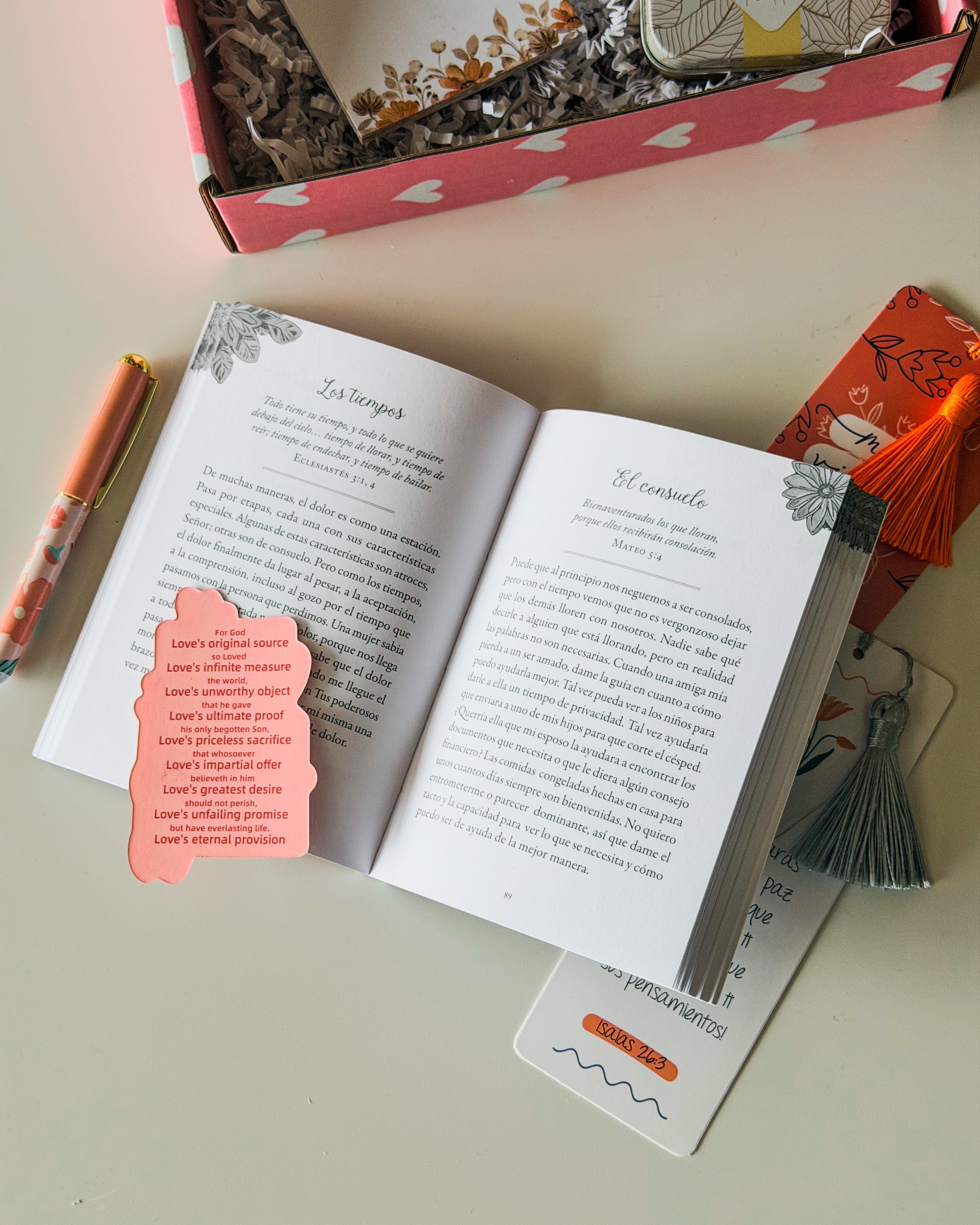 Oraciones y Promesas para las Mujeres | Barbour Staff
