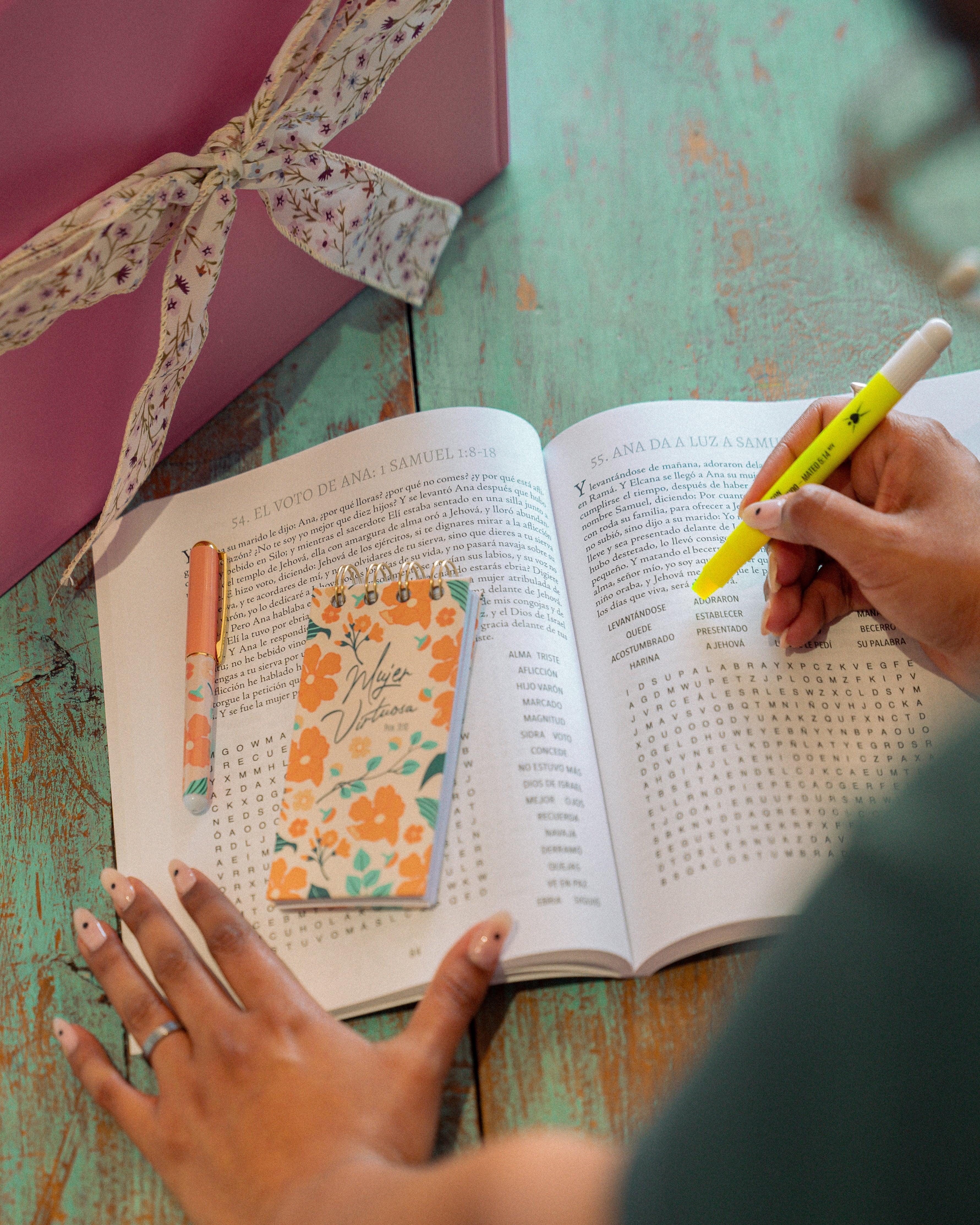 Sopas de Letras Mujeres de la Biblia | Letra Grande