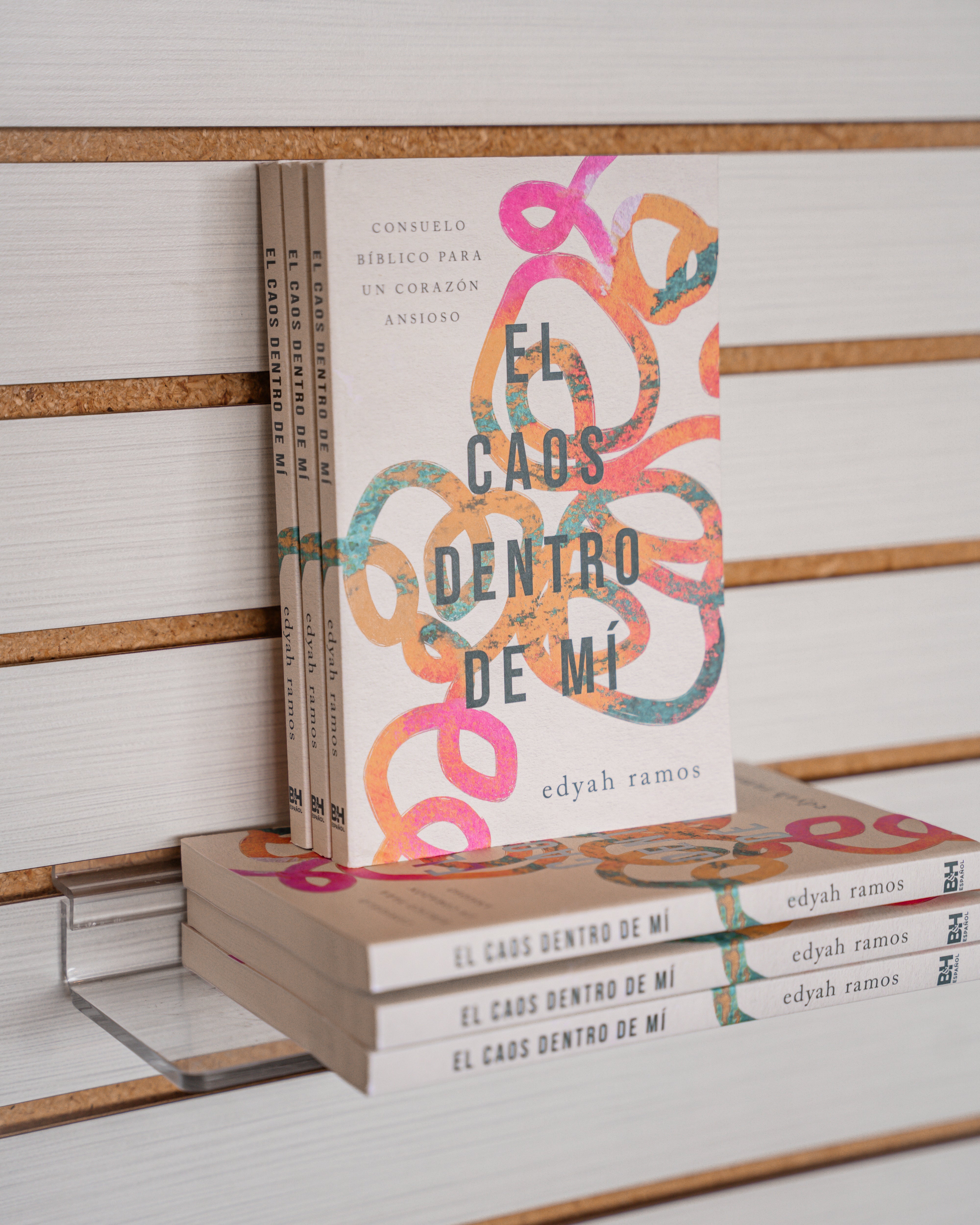 El Caos Dentro de Mí: Consuelo Bíblico para un Corazón Ansioso | Edyah Ramos