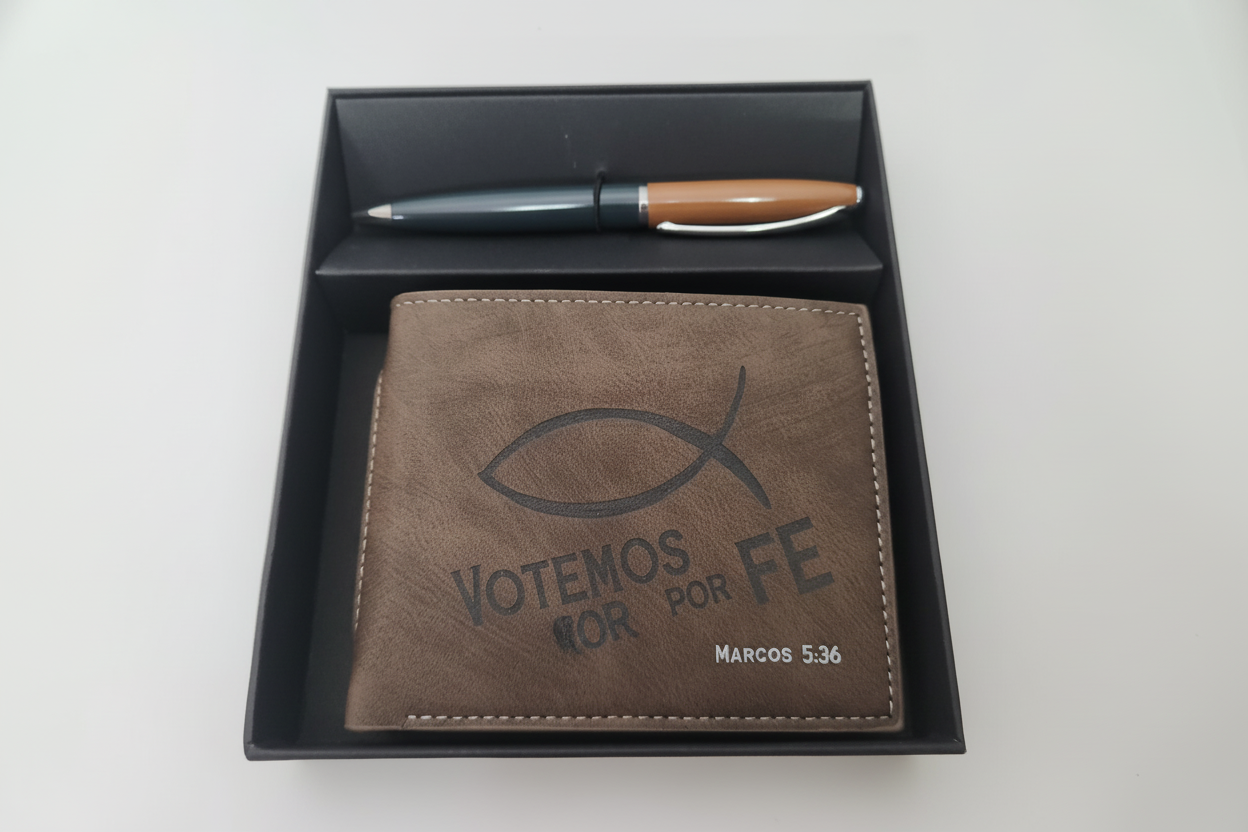 Pack billetera masculina y bolografo. No temas solo ten fe